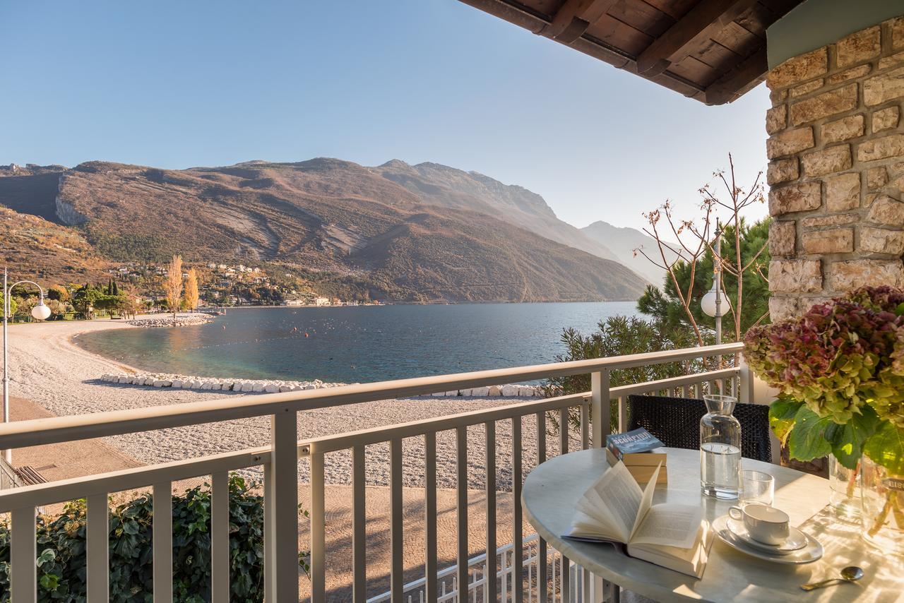 Casa Toblini Al Lago On The Beach Torbole Sul Garda Exterior foto