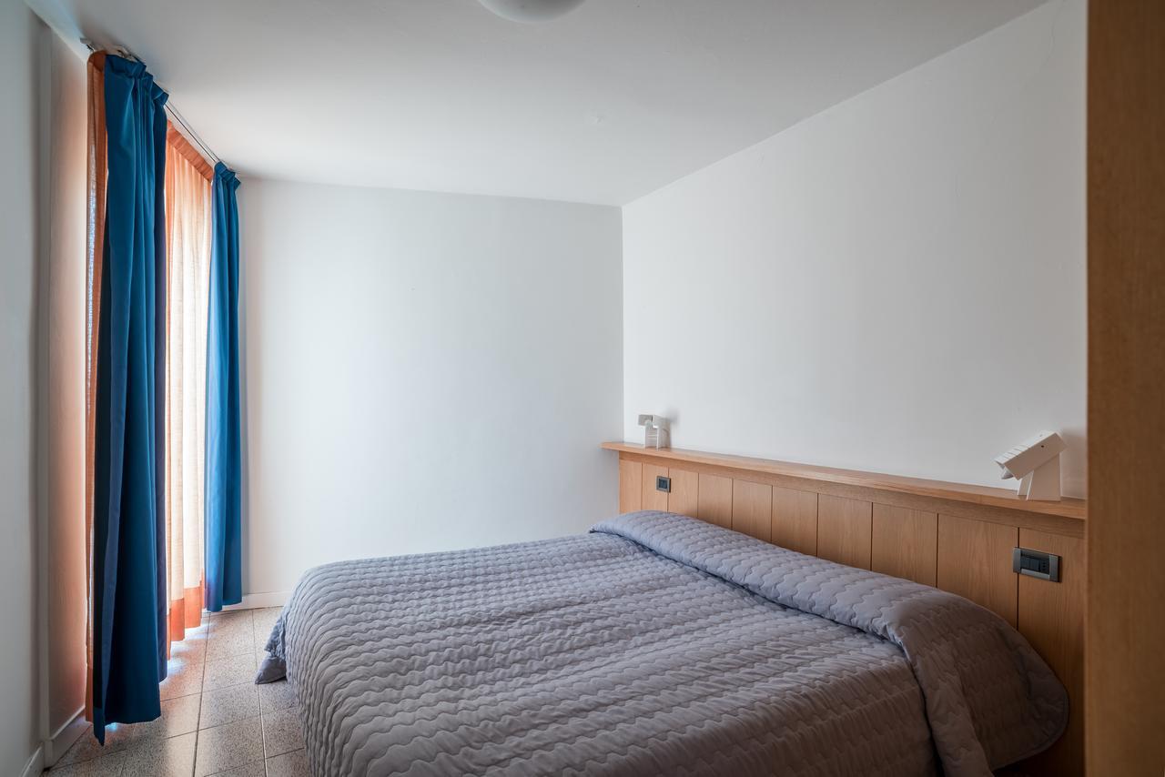 Casa Toblini Al Lago On The Beach Torbole Sul Garda Exterior foto