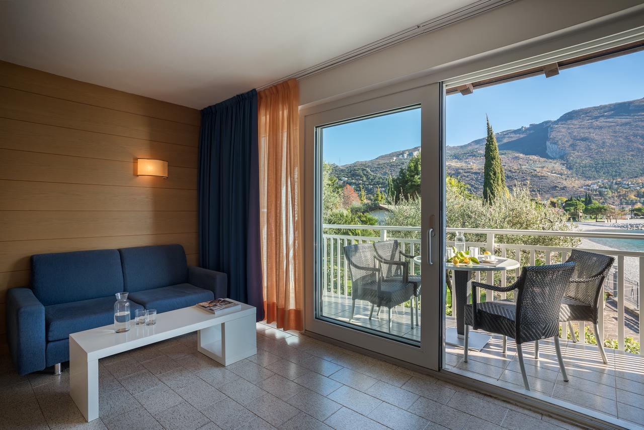 Casa Toblini Al Lago On The Beach Torbole Sul Garda Exterior foto